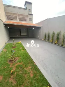 Casa com 3 Quartos para alugar, 173m² no Nossa Senhora da Abadia, Uberaba