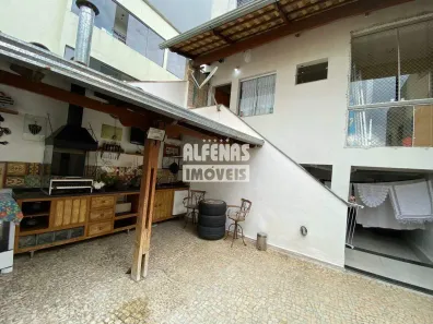 Casa com 3 Quartos à venda, 200m² no Linda Vista, Contagem