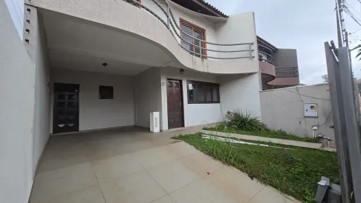Sobrado com 3 Quartos à venda, 135m² no Maria Luiza, Cascavel