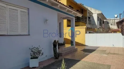 Casa com 3 Quartos à venda, 100m² no Cavalhada, Porto Alegre