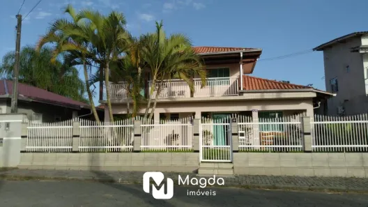 Casa com 3 Quartos à venda, 140m² no Coloninha, Gaspar