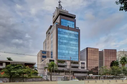 Sala Comercial à venda, 74m² no Boa Vista, Porto Alegre
