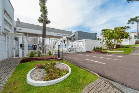 Casa de Condomínio com 3 Quartos à venda, 262m² no Uberaba, Curitiba