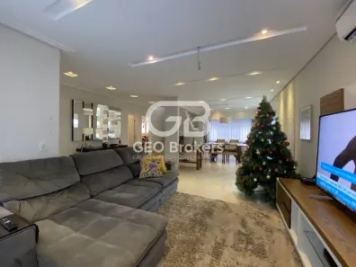 Sobrado com 3 Quartos à venda, 265m² no Loteamento Villa Branca, Jacareí