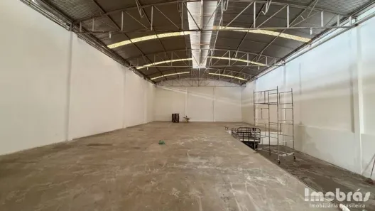 Galpão/Depósito/Armazém para alugar, 650m² no Paupina, Fortaleza