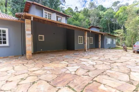 Casa de Condomínio com 4 Quartos para venda ou aluguel, 350m² no São Sebastião das Águas Claras, Nova Lima