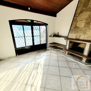 Imóvel Comercial com 1 Quarto para alugar, 350m² no Alvinópolis, Atibaia