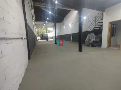 Galpão/Depósito/Armazém para alugar, 350m² no Jacarepaguá, Rio de Janeiro