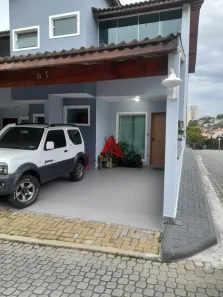 Casa de Condomínio com 2 Quartos à venda, 135m² no Parque Santo Antônio, Jacareí