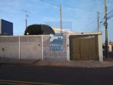 Casa com 3 Quartos à venda, 138m² no Jardim Beatriz, São Carlos