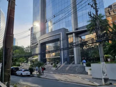 Sala Comercial para venda ou aluguel, 142m² no Vila Nova Conceição, São Paulo