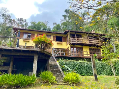 Casa de Condomínio com 4 Quartos à venda, 262m² no Parque São Clemente, Nova Friburgo