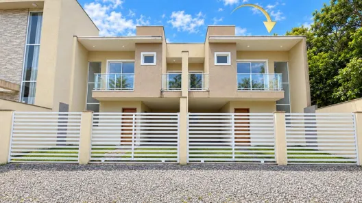 Sobrado com 3 Quartos à venda, 168m² no Barra do Saí, Itapoá