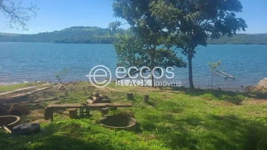 Fazenda/Sítio com 5 Quartos à venda, 300m² no Área Rural de Uberlândia, Uberlândia