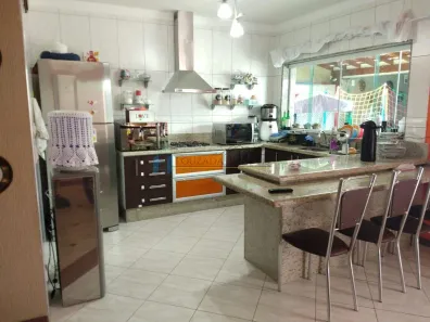 Sobrado com 4 Quartos à venda, 300m² no Parque São Lucas, São Paulo