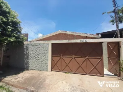 Casa com 3 Quartos para alugar, 190m² no Boa Vista, Uberaba