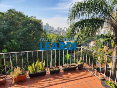 Sobrado com 8 Quartos à venda, 475m² no Pacaembu, São Paulo