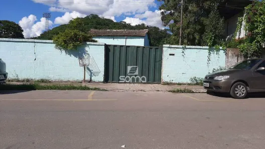Casa com 2 Quartos à venda, 573m² no Centro, Vespasiano