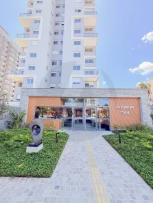 Apartamento com 2 Quartos para alugar, 74m² no Passo da Areia, Porto Alegre