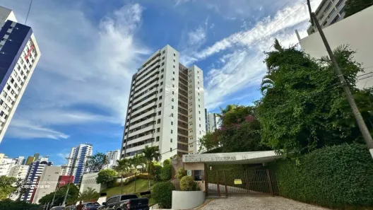 Apartamento com 3 Quartos à venda, 120m² no Candeal, Salvador