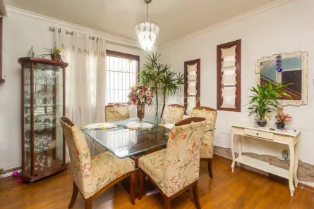 Sobrado com 3 Quartos à venda, 330m² no Partenon, Porto Alegre