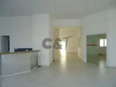Prédio Comercial para alugar, 942m² no Santo Amaro, São Paulo