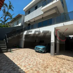 Sobrado com 3 Quartos à venda, 210m² no Jardim Guapira, São Paulo