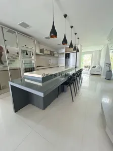 Cobertura com 5 Quartos para alugar, 300m² no Cabeçudas, Itajaí
