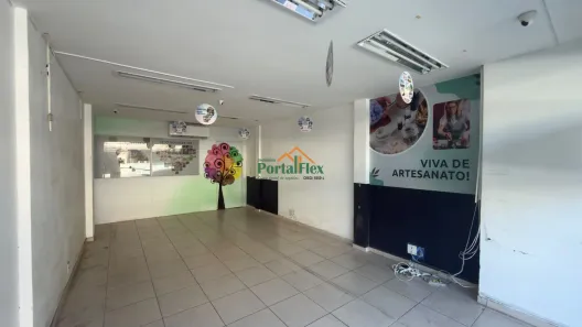 Ponto Comercial para alugar, 80m² no Parque Residencial Laranjeiras, Serra