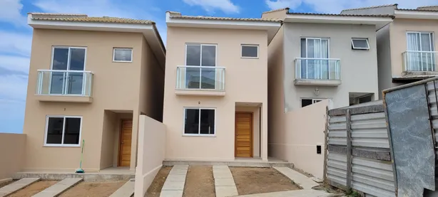 Sobrado com 2 Quartos à venda, 88m² no Granja dos Cavaleiros, Macaé