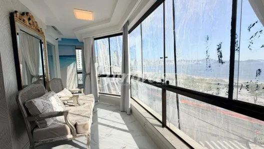 Apartamento com 3 Quartos para alugar, 150m² no Centro, Balneário Camboriú