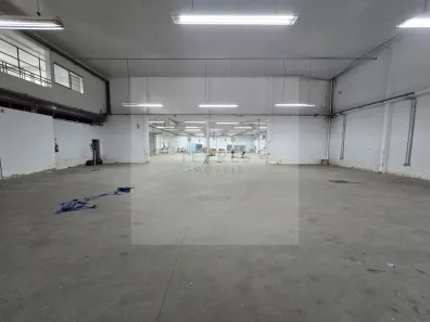 Galpão/Depósito/Armazém para alugar, 2000m² no Navegantes, Porto Alegre