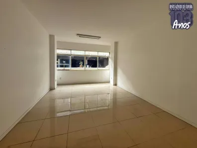 Sala Comercial com 1 Quarto para alugar, 30m² no Centro Histórico, Porto Alegre