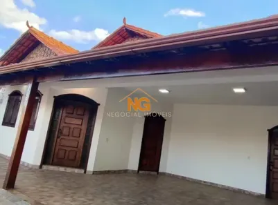 Casa com 4 Quartos à venda, 210m² no Bandeirantes, Contagem