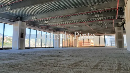 Sala Comercial para alugar, 500m² no Santo Cristo, Rio de Janeiro