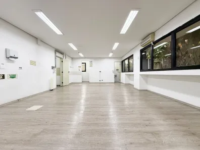 Prédio Comercial para venda ou aluguel, 1722m² no Liberdade, São Paulo