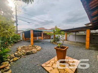 Casa com 3 Quartos à venda, 100m² no Paranaguamirim, Joinville