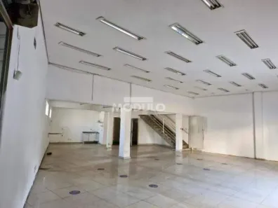 Ponto Comercial para alugar, 203m² no Marta Helena, Uberlândia