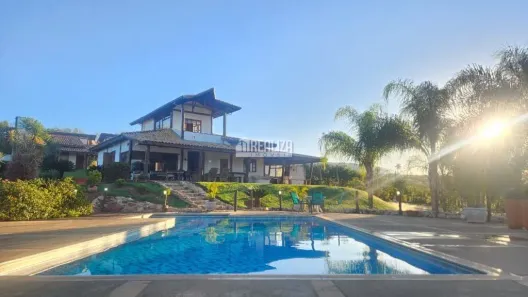 Fazenda/Sítio com 4 Quartos à venda, 750m² no , Ibiraci
