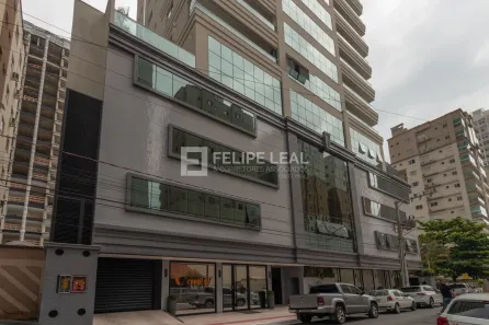 Apartamento com 4 Quartos à venda, 145m² no Meia Praia, Itapema