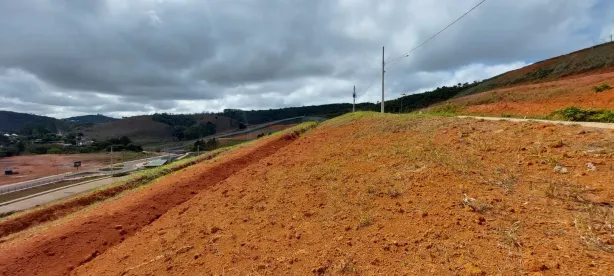 Lote/Terreno à venda, 300m² no Vina Del Mar, Juiz de Fora