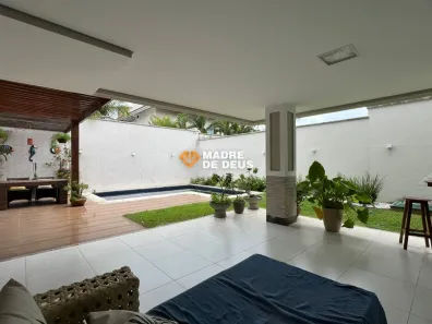 Casa de Condomínio com 4 Quartos à venda, 395m² no Manuel Dias Branco, Fortaleza