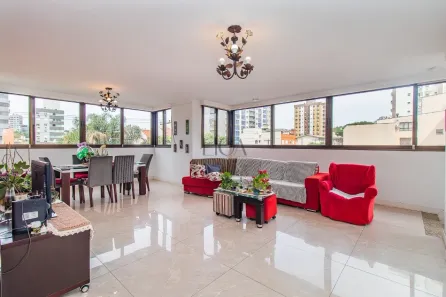 Apartamento com 3 Quartos à venda, 144m² no Passo da Areia, Porto Alegre