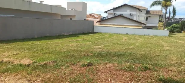 Lote/Terreno à venda, 310m² no Residencial Villaggio, Bauru