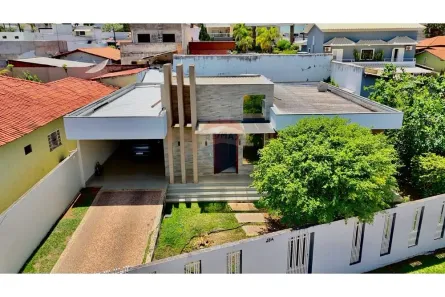 Casa com 4 Quartos à venda, 200m² no Guará II, Brasília