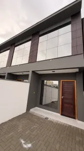 Sobrado com 2 Quartos à venda, 75m² no Comasa, Joinville