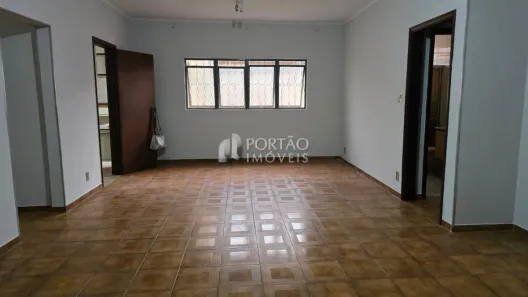Casa com 3 Quartos para venda ou aluguel, 236m² no Vila Cordeiro, Bauru