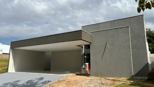 Casa de Condomínio com 3 Quartos à venda, 375m² no Triângulo, Porto Velho