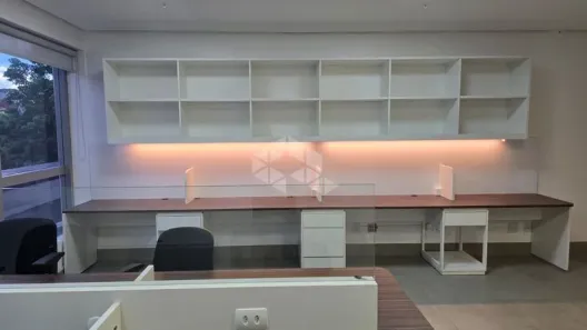 Ponto Comercial para alugar, 90m² no Petrópolis, Porto Alegre