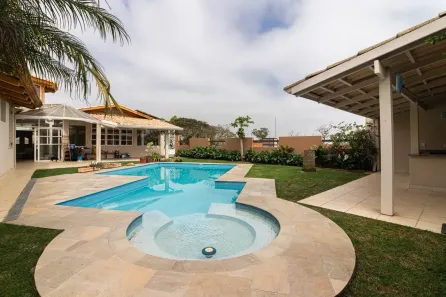 Sobrado com 4 Quartos para alugar, 650m² no Alphaville, Santana de Parnaíba